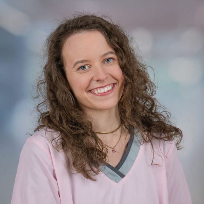 Klangschalenmassage bei Iris Kosmetik Wiener Neustadt zur Förderung der inneren Ruhe